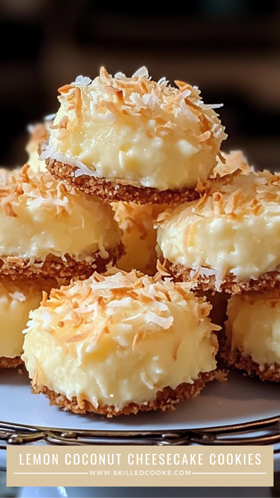 Lemon Cheesecake With Cookies