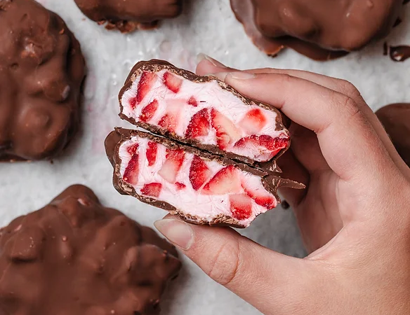 strawberry yogurt bites