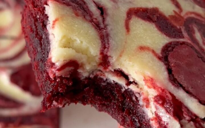 red velvet brownies