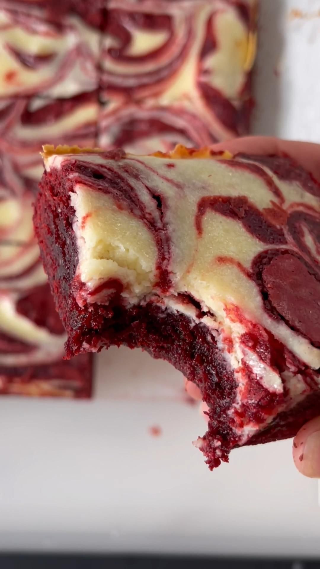 Bonni Bakery Red Velvet Brownies
