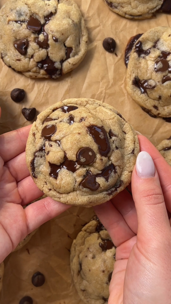 eggless chocolate chip cookies